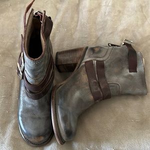 FREEBIRD ANKLE BOOTS❤️